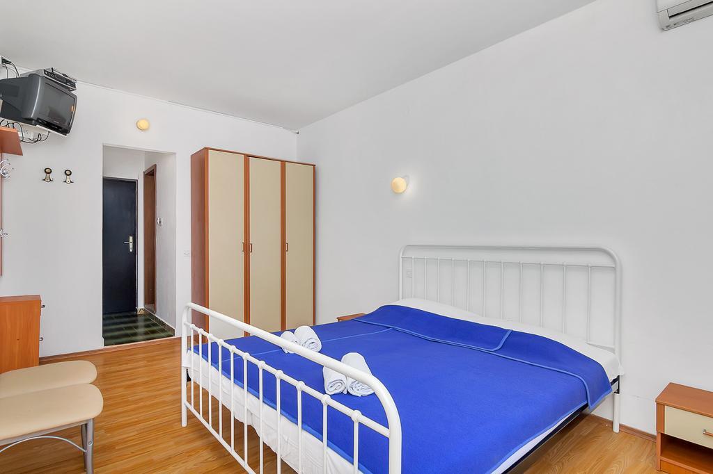 Apartmani Cico Gdinj Zewnętrze zdjęcie